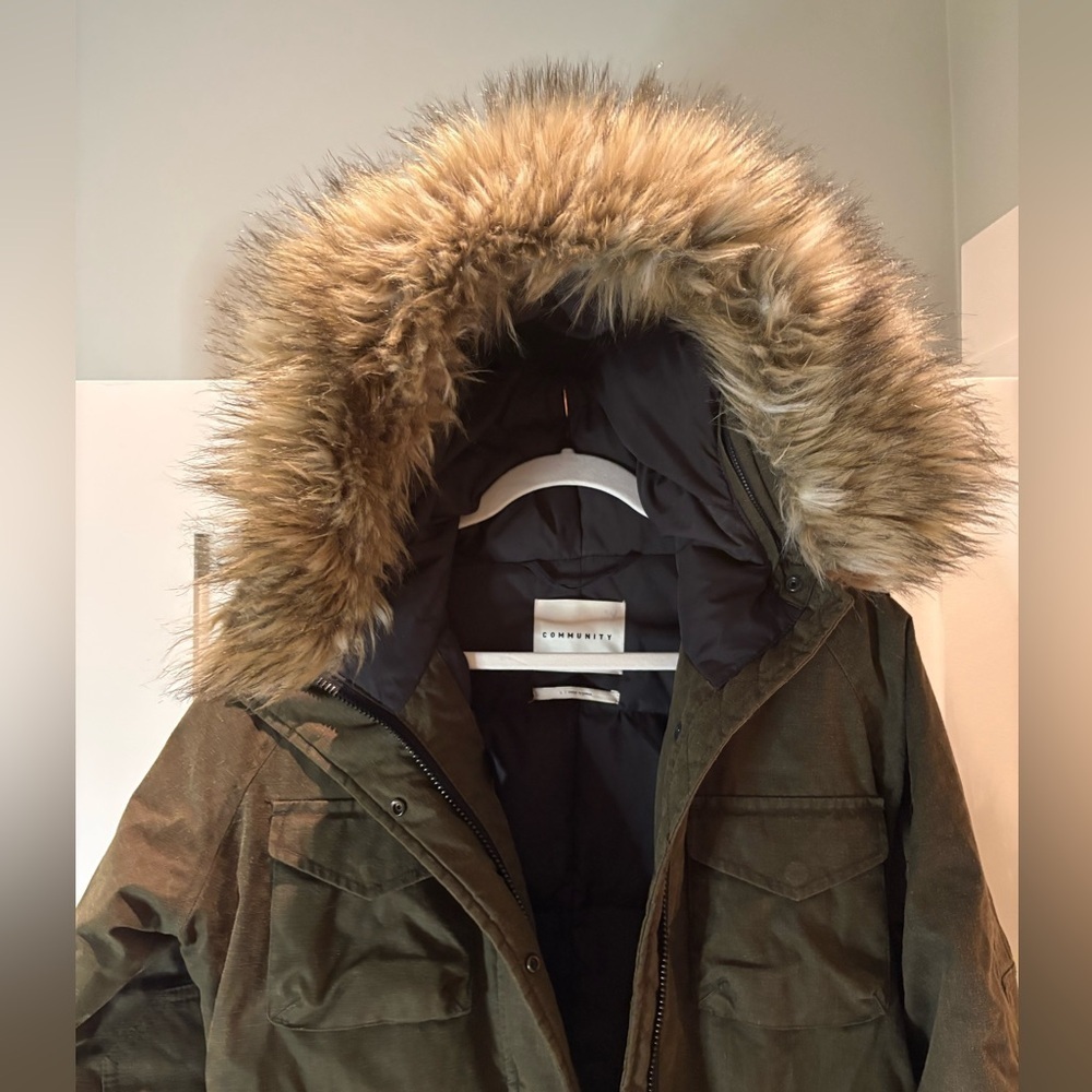 Aritzia Community Paradigm Parka Sz SM - Picture 6 of 14